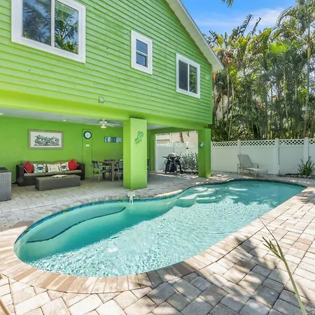 Private Pool - Fern Cottage By Seabreeze Vacation